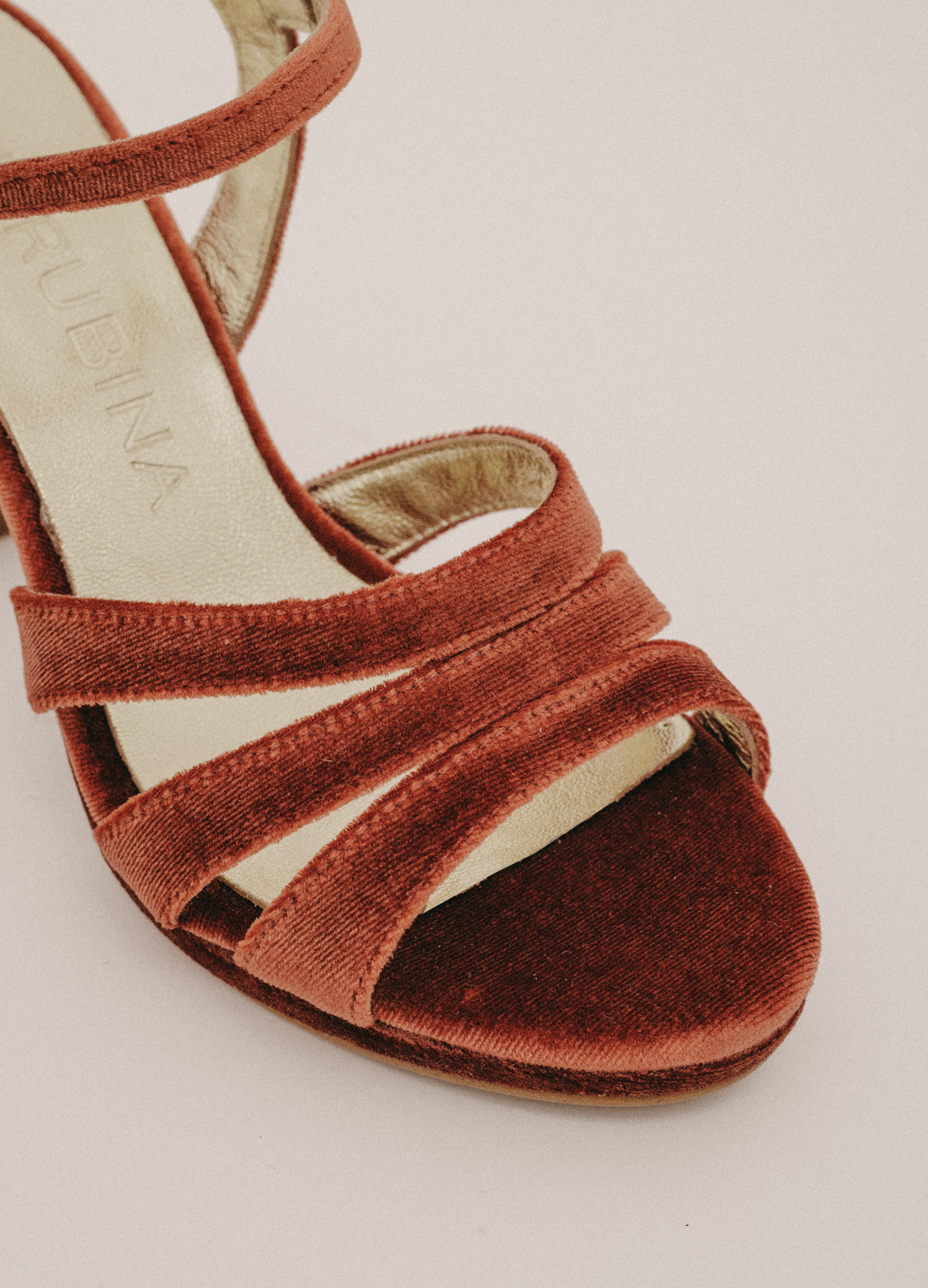 Baltimore velvet sandal